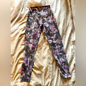 LULULEMON ALIGN 24” floral print leggings
